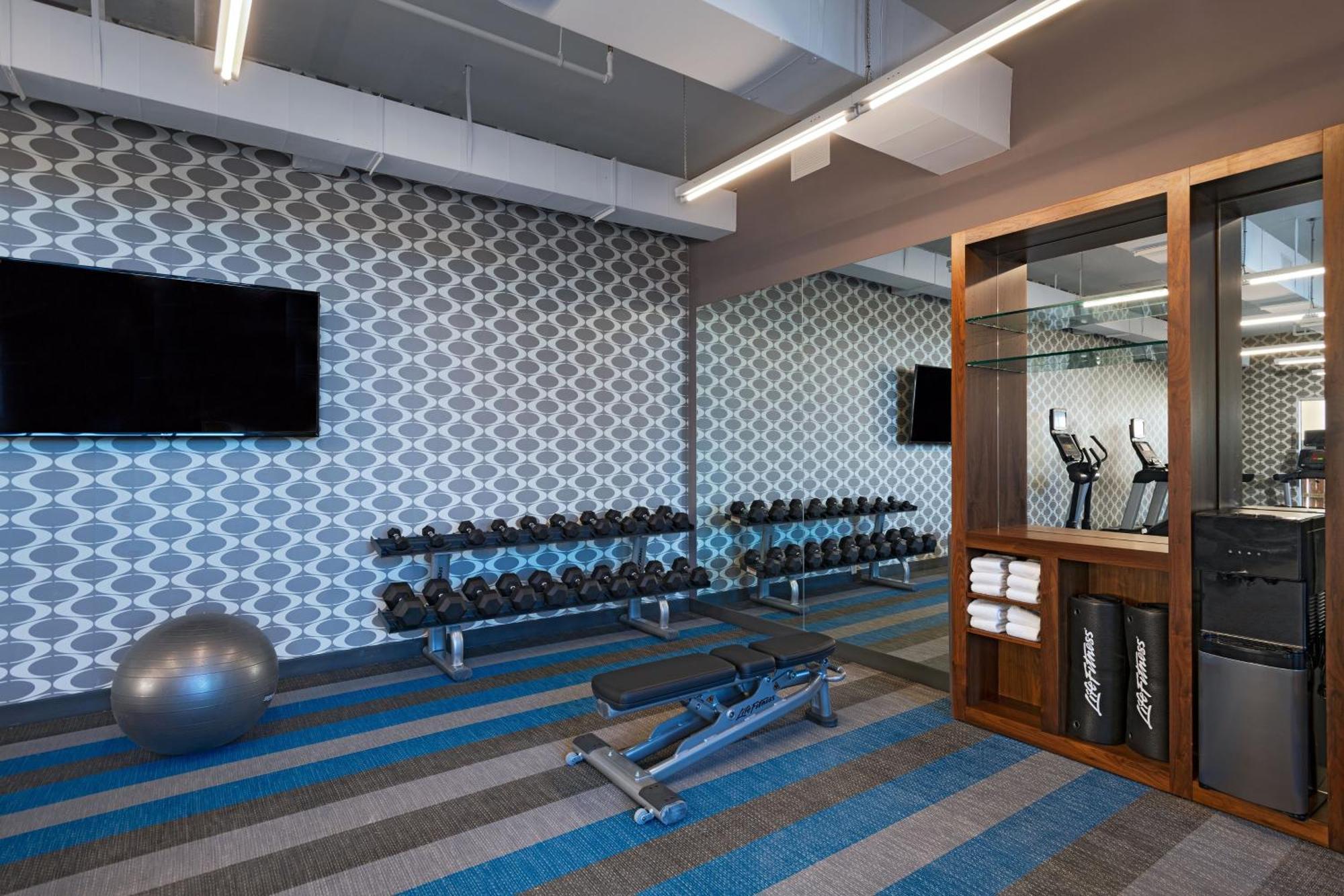 Aloft Waco Downtown Hotel Bagian luar foto